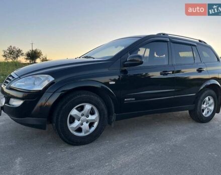 Черный Cанг Йонг Кирон, объемом двигателя 2 л и пробегом 182 тыс. км за 8500 $, фото 2 на Automoto.ua