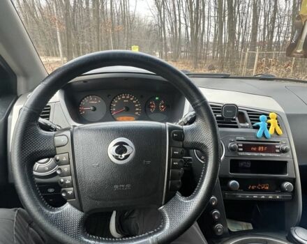 Чорний Cанг Йонг Kyron, об'ємом двигуна 2 л та пробігом 150 тис. км за 10300 $, фото 7 на Automoto.ua