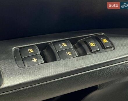 Чорний Cанг Йонг Kyron, об'ємом двигуна 2 л та пробігом 157 тис. км за 8500 $, фото 9 на Automoto.ua