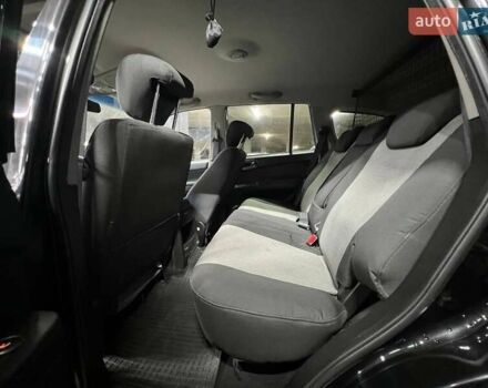 Чорний Cанг Йонг Kyron, об'ємом двигуна 2 л та пробігом 157 тис. км за 8500 $, фото 27 на Automoto.ua