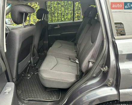 Черный Cанг Йонг Кирон, объемом двигателя 2 л и пробегом 69 тыс. км за 8800 $, фото 15 на Automoto.ua