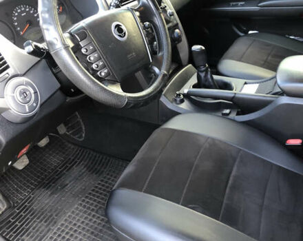 Черный Cанг Йонг Кирон, объемом двигателя 2.3 л и пробегом 86 тыс. км за 8200 $, фото 10 на Automoto.ua