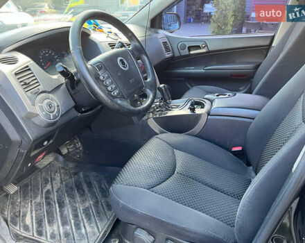 Черный Cанг Йонг Кирон, объемом двигателя 2 л и пробегом 177 тыс. км за 8700 $, фото 5 на Automoto.ua