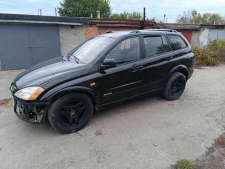 Cанг Йонг Kyron 2007 у Чугуеве на Automoto.ua Чорний Cанг Йонг Kyron, об'ємом двигуна 2 л та пробігом 200 тис. км за 3700 $, фото 1 на Automoto.ua