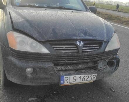 Чорний Cанг Йонг Kyron, об'ємом двигуна 2 л та пробігом 330 тис. км за 2500 $, фото 1 на Automoto.ua