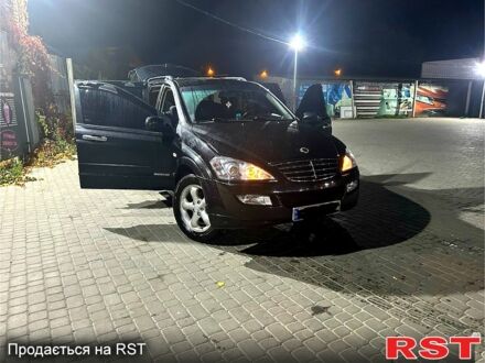 Cанг Йонг Kyron 2008 у Харкові на Automoto.ua Чорний Cанг Йонг Kyron, об'ємом двигуна 2 л та пробігом 120 тис. км за 7000 $, фото 1 на Automoto.ua