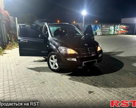 Чорний Cанг Йонг Kyron, об'ємом двигуна 2 л та пробігом 120 тис. км за 7000 $, фото 1 на Automoto.ua
