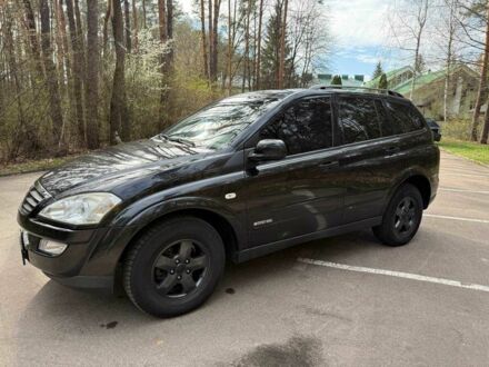 Cанг Йонг Kyron 2010 у Житомирі на Automoto.ua Чорний Cанг Йонг Kyron, об'ємом двигуна 2 л та пробігом 150 тис. км за 8700 $, фото 1 на Automoto.ua