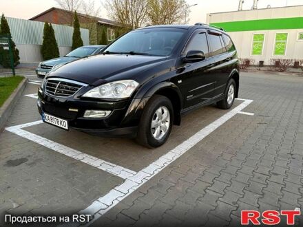 Cанг Йонг Kyron 2010 у Борисполе на Automoto.ua Чорний Cанг Йонг Kyron, об'ємом двигуна 2 л та пробігом 245 тис. км за 7500 $, фото 1 на Automoto.ua