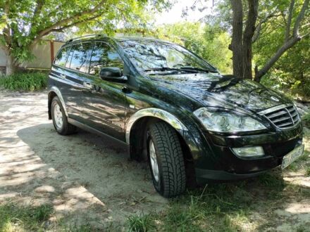 Cанг Йонг Кирон 2010 в Кропивницком (Кировограде) на Automoto.ua Черный Cанг Йонг Кирон, объемом двигателя 2 л и пробегом 170 тыс. км за 7972 $, фото 1 на Automoto.ua