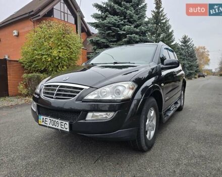 Чорний Cанг Йонг Kyron, об'ємом двигуна 2 л та пробігом 114 тис. км за 8000 $, фото 1 на Automoto.ua