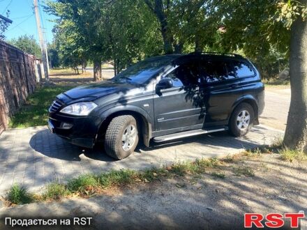 Cанг Йонг Кирон 2012 в Пятихатках на Automoto.ua Черный Cанг Йонг Кирон, объемом двигателя 2 л и пробегом 154 тыс. км за 7400 $, фото 1 на Automoto.ua