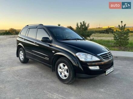 Чорний Cанг Йонг Kyron, об'ємом двигуна 2 л та пробігом 182 тис. км за 8500 $, фото 1 на Automoto.ua