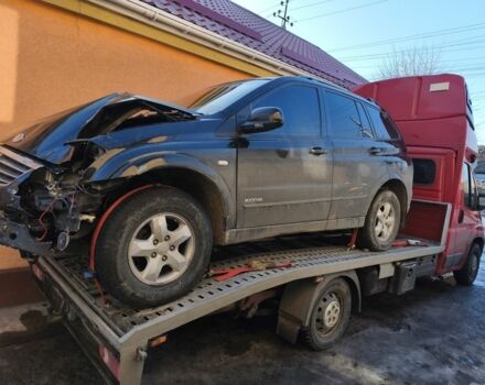 Черный Cанг Йонг Кирон, объемом двигателя 2 л и пробегом 200 тыс. км за 3600 $, фото 1 на Automoto.ua