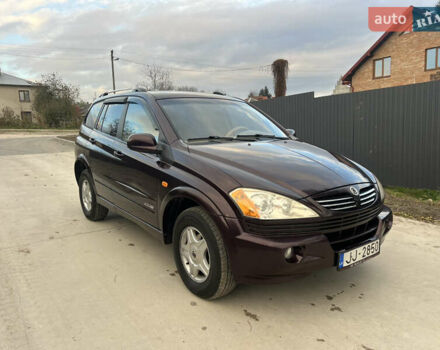 Коричневый Cанг Йонг Кирон, объемом двигателя 2 л и пробегом 310 тыс. км за 3700 $, фото 1 на Automoto.ua