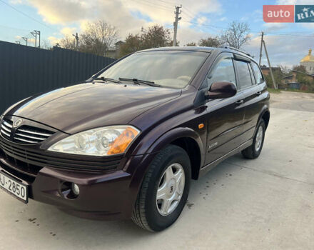 Коричневый Cанг Йонг Кирон, объемом двигателя 2 л и пробегом 310 тыс. км за 3700 $, фото 4 на Automoto.ua