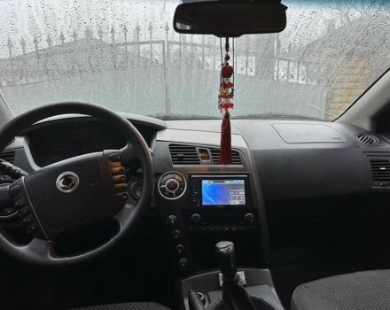 Коричневый Cанг Йонг Кирон, объемом двигателя 2.3 л и пробегом 260 тыс. км за 6800 $, фото 4 на Automoto.ua