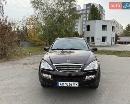 Красный Cанг Йонг Кирон, объемом двигателя 2.3 л и пробегом 220 тыс. км за 6600 $, фото 1 на Automoto.ua