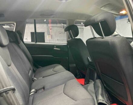 Красный Cанг Йонг Кирон, объемом двигателя 2.3 л и пробегом 72 тыс. км за 10700 $, фото 11 на Automoto.ua