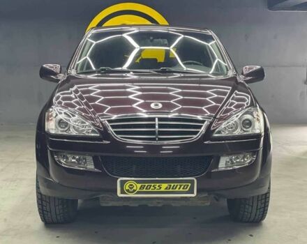 Красный Cанг Йонг Кирон, объемом двигателя 2.3 л и пробегом 72 тыс. км за 10700 $, фото 1 на Automoto.ua