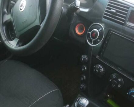 Красный Cанг Йонг Кирон, объемом двигателя 2 л и пробегом 154 тыс. км за 7400 $, фото 13 на Automoto.ua