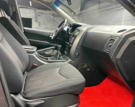 Красный Cанг Йонг Кирон, объемом двигателя 2.3 л и пробегом 72 тыс. км за 10700 $, фото 9 на Automoto.ua