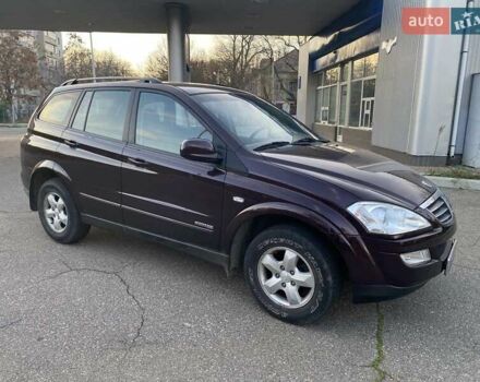 Красный Cанг Йонг Кирон, объемом двигателя 2 л и пробегом 61 тыс. км за 8800 $, фото 3 на Automoto.ua