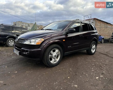 Красный Cанг Йонг Кирон, объемом двигателя 2 л и пробегом 248 тыс. км за 6199 $, фото 1 на Automoto.ua