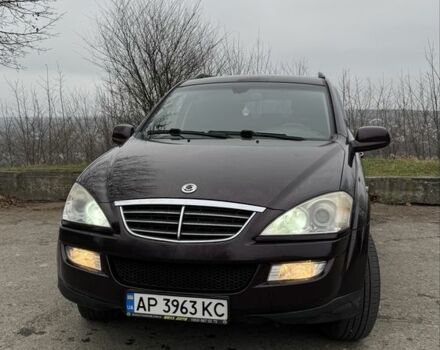 Красный Cанг Йонг Кирон, объемом двигателя 2 л и пробегом 350 тыс. км за 6400 $, фото 1 на Automoto.ua