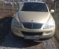 Жовтий Cанг Йонг Kyron, об'ємом двигуна 2 л та пробігом 240 тис. км за 7100 $, фото 3 на Automoto.ua