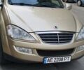 Желтый Cанг Йонг Кирон, объемом двигателя 2 л и пробегом 221 тыс. км за 7750 $, фото 3 на Automoto.ua