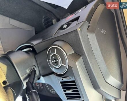 Жовтий Cанг Йонг Kyron, об'ємом двигуна 2 л та пробігом 221 тис. км за 8500 $, фото 10 на Automoto.ua
