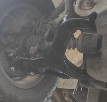 Серый Cанг Йонг Кирон, объемом двигателя 2 л и пробегом 362 тыс. км за 4300 $, фото 13 на Automoto.ua