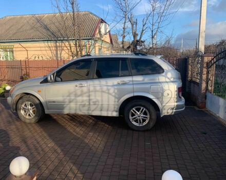 Сірий Cанг Йонг Kyron, об'ємом двигуна 2 л та пробігом 191 тис. км за 4300 $, фото 1 на Automoto.ua