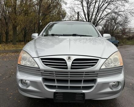 Серый Cанг Йонг Кирон, объемом двигателя 2 л и пробегом 185 тыс. км за 4637 $, фото 2 на Automoto.ua