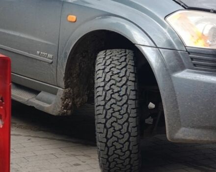 Серый Cанг Йонг Кирон, объемом двигателя 0 л и пробегом 227 тыс. км за 6200 $, фото 6 на Automoto.ua