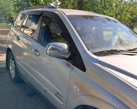 Сірий Cанг Йонг Kyron, об'ємом двигуна 2 л та пробігом 188 тис. км за 7500 $, фото 4 на Automoto.ua