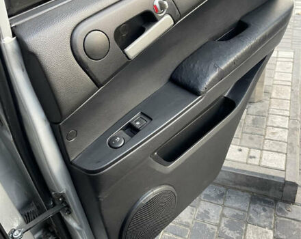 Сірий Cанг Йонг Kyron, об'ємом двигуна 2 л та пробігом 261 тис. км за 9000 $, фото 12 на Automoto.ua