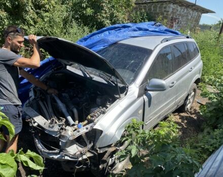 Сірий Cанг Йонг Kyron, об'ємом двигуна 2.5 л та пробігом 30 тис. км за 2000 $, фото 2 на Automoto.ua