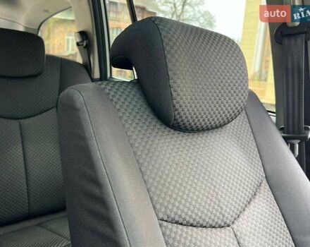 Серый Cанг Йонг Кирон, объемом двигателя 2 л и пробегом 84 тыс. км за 9300 $, фото 15 на Automoto.ua