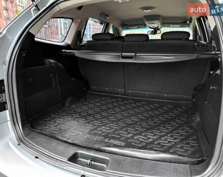 Серый Cанг Йонг Кирон, объемом двигателя 2.3 л и пробегом 163 тыс. км за 5990 $, фото 19 на Automoto.ua