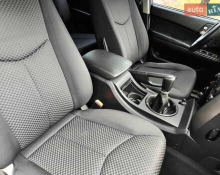 Серый Cанг Йонг Кирон, объемом двигателя 2.3 л и пробегом 163 тыс. км за 5990 $, фото 53 на Automoto.ua