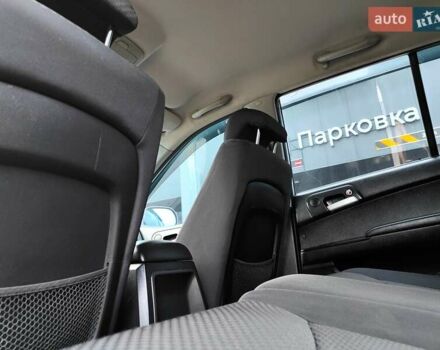 Серый Cанг Йонг Кирон, объемом двигателя 2.3 л и пробегом 163 тыс. км за 5990 $, фото 45 на Automoto.ua