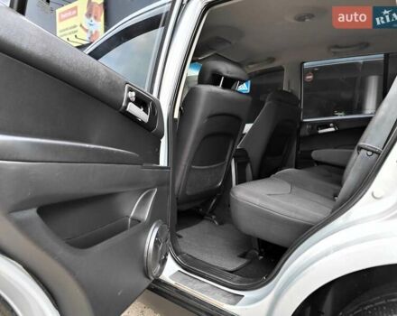 Серый Cанг Йонг Кирон, объемом двигателя 2.3 л и пробегом 163 тыс. км за 5990 $, фото 41 на Automoto.ua