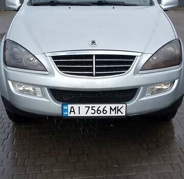Cанг Йонг Kyron 2010 у Умани на Automoto.ua Сірий Cанг Йонг Kyron, об'ємом двигуна 2 л та пробігом 218 тис. км за 6900 $, фото 6 на Automoto.ua