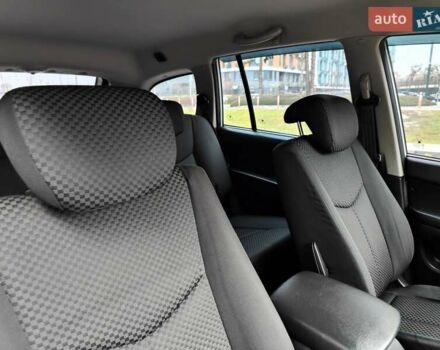 Серый Cанг Йонг Кирон, объемом двигателя 2.3 л и пробегом 163 тыс. км за 5990 $, фото 54 на Automoto.ua