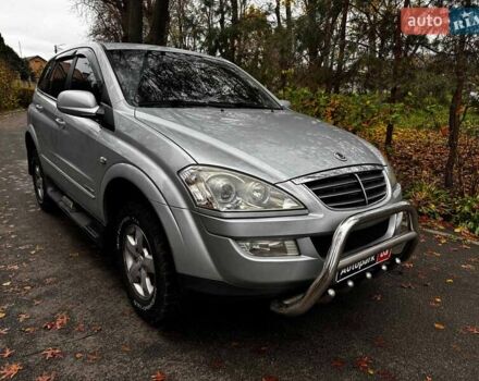 Серый Cанг Йонг Кирон, объемом двигателя 2 л и пробегом 220 тыс. км за 8390 $, фото 2 на Automoto.ua