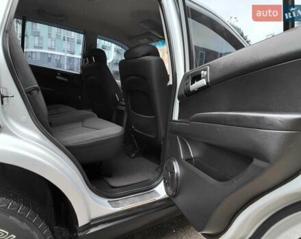 Серый Cанг Йонг Кирон, объемом двигателя 2.3 л и пробегом 163 тыс. км за 5990 $, фото 55 на Automoto.ua