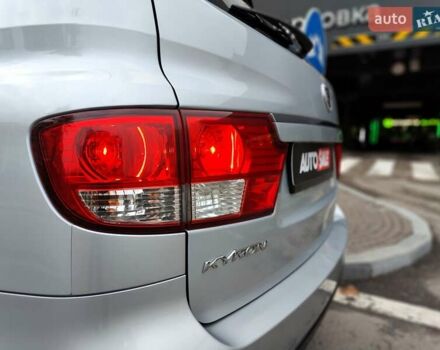 Серый Cанг Йонг Кирон, объемом двигателя 2.3 л и пробегом 163 тыс. км за 5990 $, фото 17 на Automoto.ua