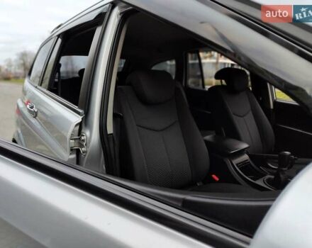 Серый Cанг Йонг Кирон, объемом двигателя 2.3 л и пробегом 163 тыс. км за 5990 $, фото 29 на Automoto.ua